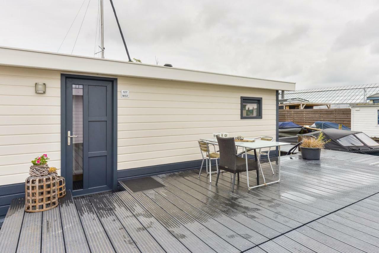 Bright And Comfortable Houseboat 阿斯米尔 外观 照片